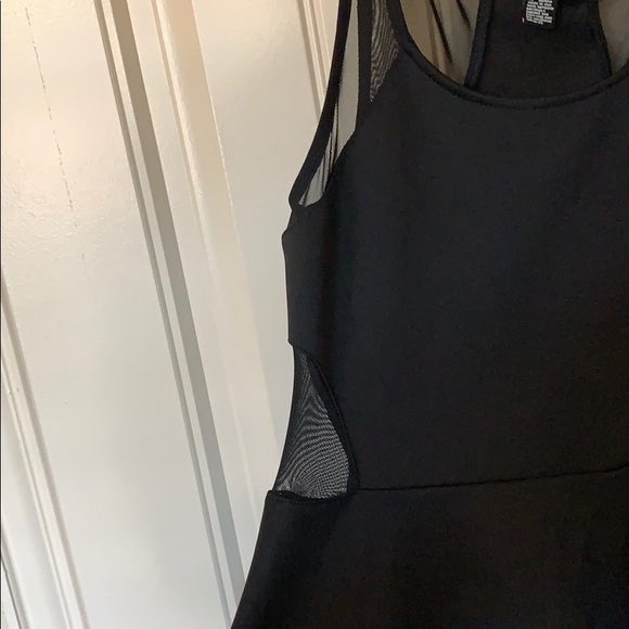 Little black dress - Picture 2 of 4